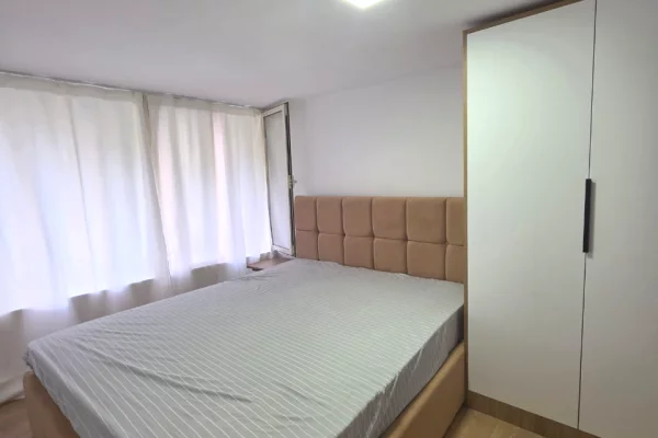 Shtepi me qera Apartament ne Tirane, 2+1, Mobilimi E mobiluar, Pagesa 45,000  Leke.