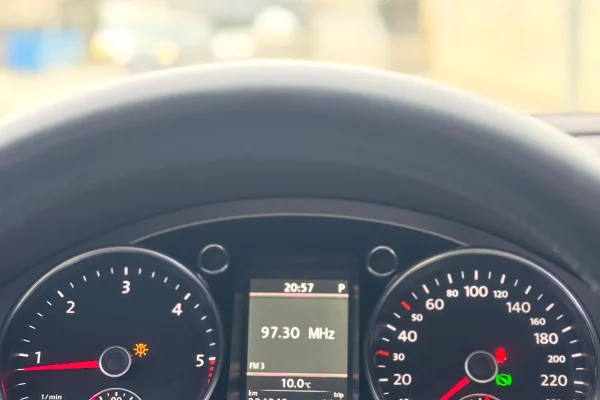 Makina ne shitje ne Tirane, Volkswagen, 2012 Diesel,Kambio Automatik Pagesa 7,300  Euro.