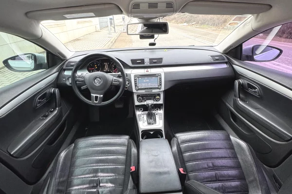 Makina ne shitje ne Tirane, Volkswagen, 2010 Diesel,Kambio Automatik Pagesa 6,300  Euro.