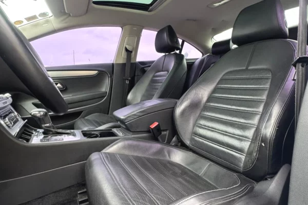 Makina ne shitje ne Tirane, Volkswagen, 2010 Diesel,Kambio Automatik Pagesa 6,300  Euro.