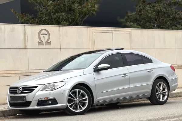 Makina ne shitje ne Tirane - 6,300 Euro