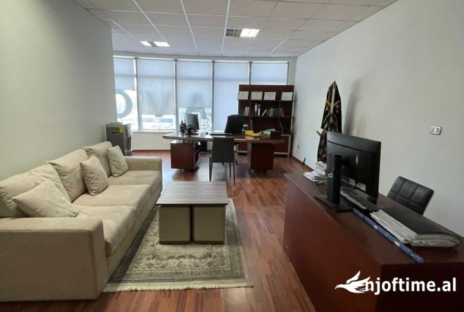 Business Property in Sale 1+1 in Tirana - 105,000 Euro