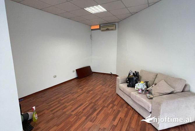 Business Property in Sale 1+1 in Tirana - 105,000 Euro