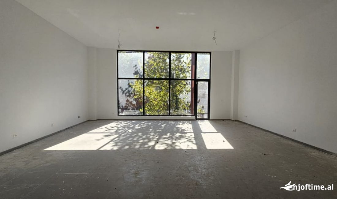Jepet me qira ambient biznesi, Tirana Garden Buiding