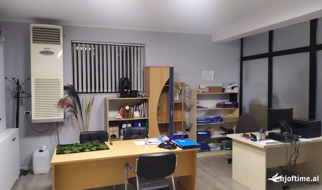 Jepen me qira dy ndertesa, 📍 ne Qytet Studenti