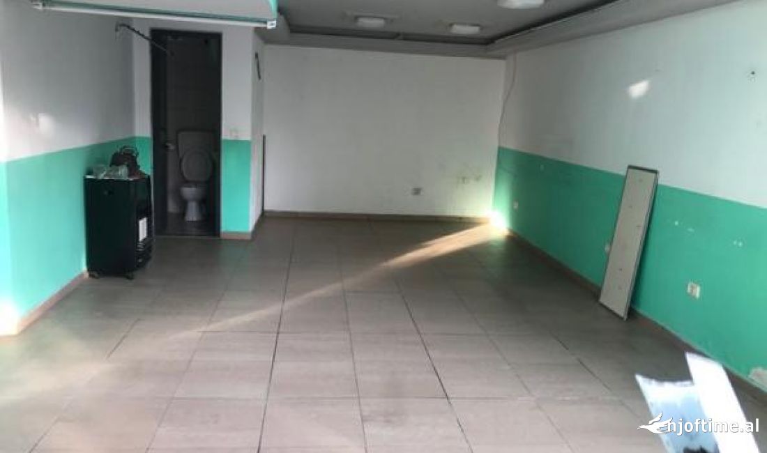 Shitet dyqan Pazari i Ri