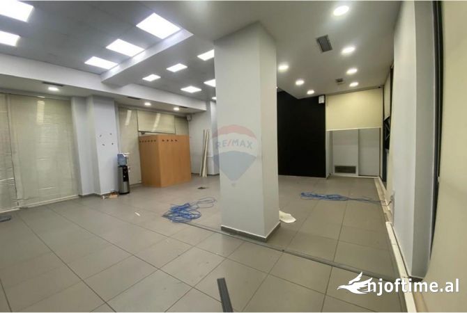 Ambient per zyre prane Kristal Center