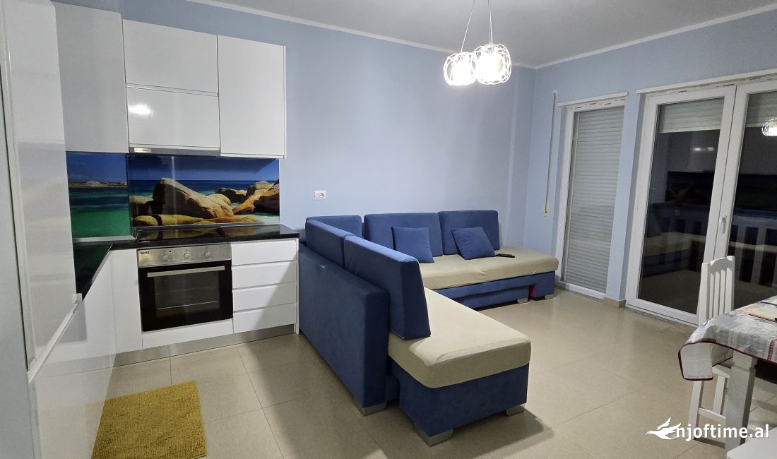 Shtepi ne shitje Apartament ne Shkoder, 1+1, Mobilimi E mobiluar, Pagesa 98,000  Euro.