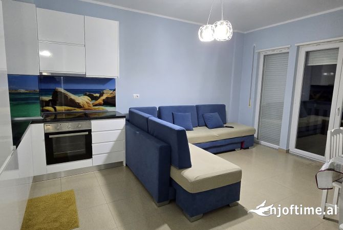 Shtepi ne shitje Apartament ne Shkoder, 1+1, Mobilimi E mobiluar, Pagesa 98,000  Euro.