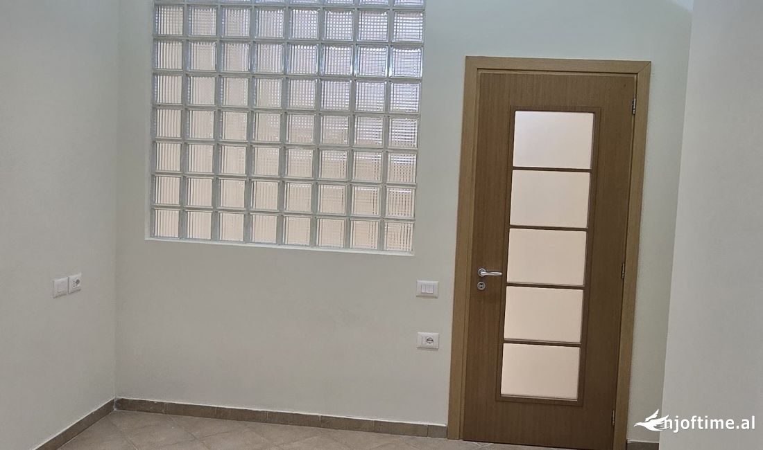 Zyra ne Qira - Rruga e Elbasanit 🏢