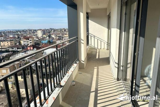 Shtepi ne shitje Apartament ne Tirane, 1+1, Mobilimi Bosh, pa mobiluar, Pagesa 125,000  Euro.