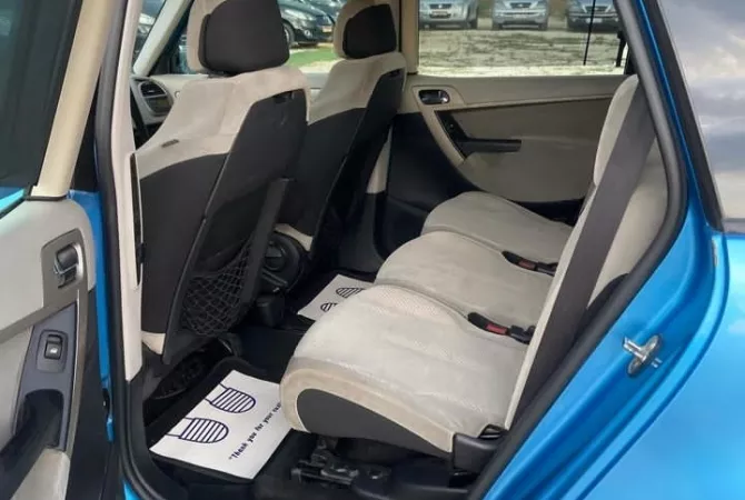 Auto in Vendita a Durazzo - 3,400 Euro