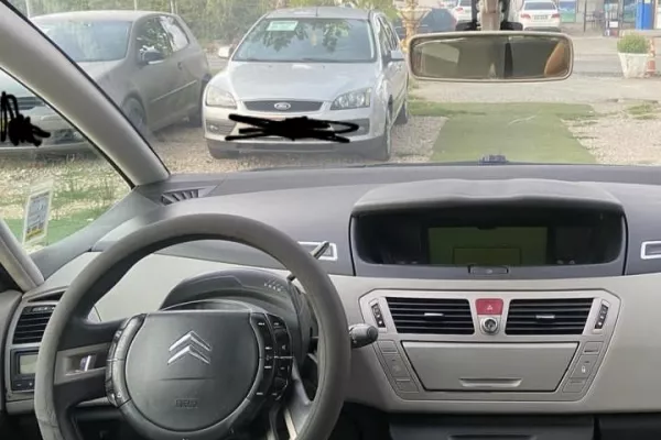 Auto in Vendita a Durazzo, Citroen, 2007 Diesel,Kambio Automatik Pagamento 3,000  Euro.