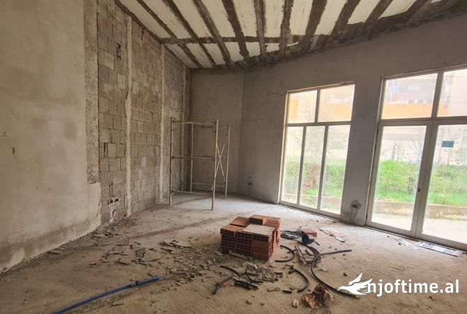 Business Property in Sale 3+1 in Tirana - 198,000 Euro
