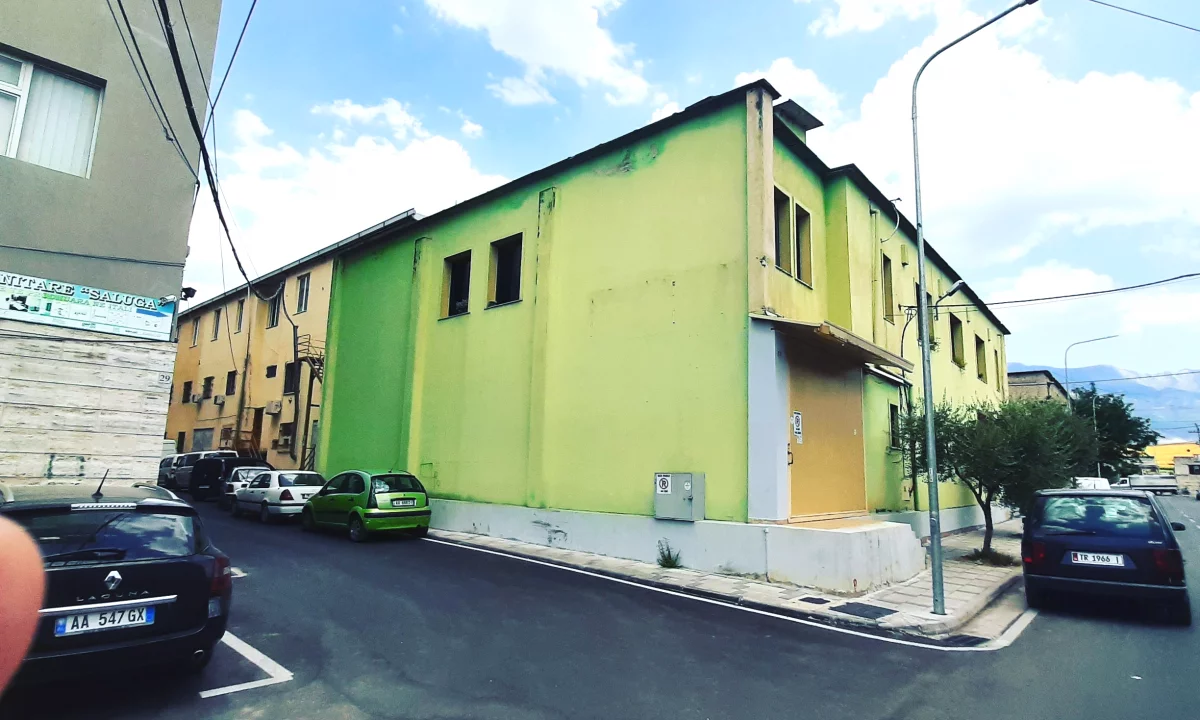 Objekt komercial me qira