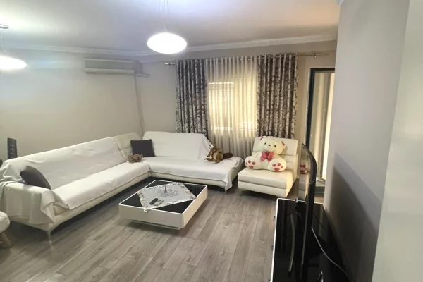 Shtepi ne shitje 2+1 ne Tirane - 235,000 Euro