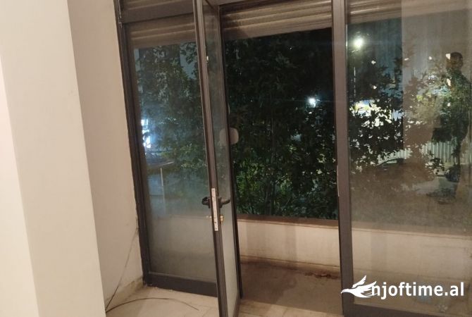 Ambient me qera per biznes