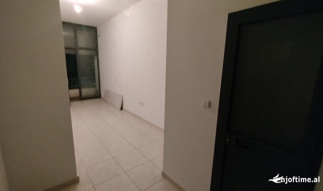 Ambient me qera per biznes