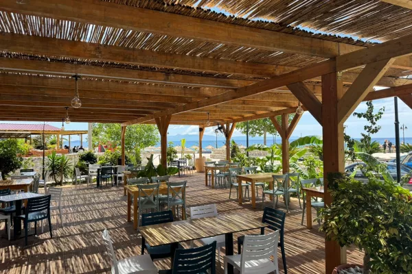 Business Property for Rent 2+1 in Himara - 50,000 Euro