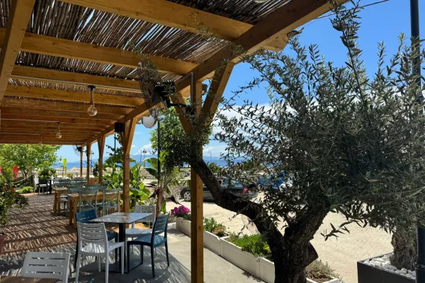 Business Property for Rent 2+1 in Himara - 50,000 Euro