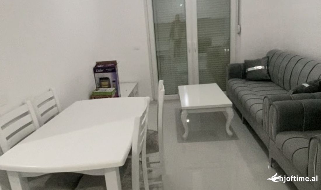 Shtepi me qera Apartament ne Tirane, 2+1, Mobilimi E mobiluar, Pagesa 30,000  Leke.