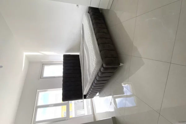 Shtepi me qera Apartament ne Tirane, 2+1, Mobilimi E mobiluar, Pagesa 45,000  Leke.