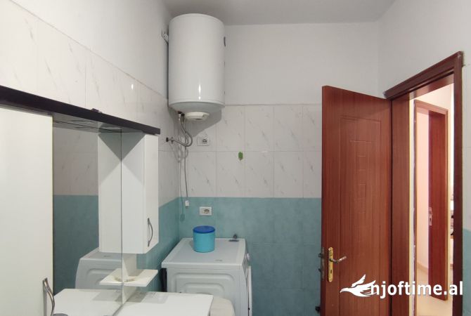 Shtepi me qera Apartament ne Tirane, 1+1, Mobilimi E mobiluar, Pagesa 35,000  Leke.