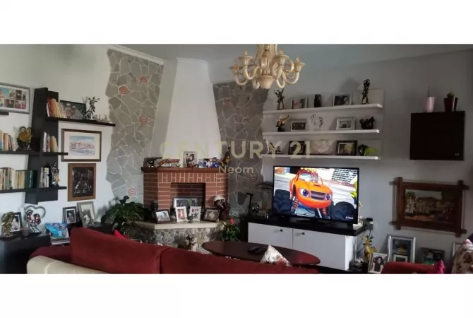 Shtepi me qera Apartament ne Tirane, 3+1, Mobilimi E mobiluar, Pagesa 600  Euro.