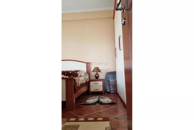 Shtepi me qera Apartament ne Tirane, 3+1, Mobilimi E mobiluar, Pagesa 600  Euro.