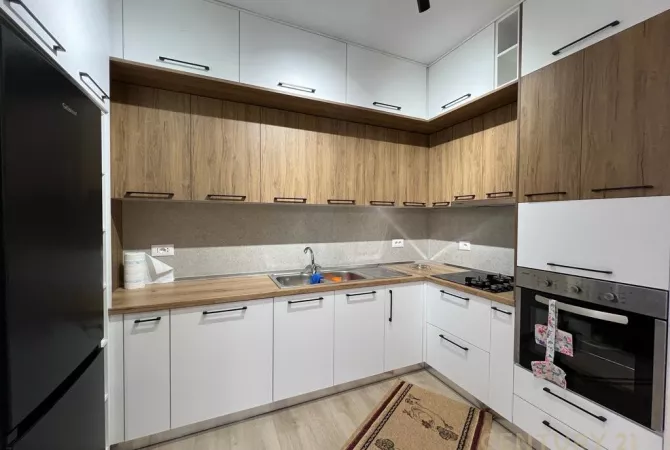 Shtepi me qera Apartament ne Tirane, 2+1, Mobilimi E mobiluar, Pagesa 550  Euro.