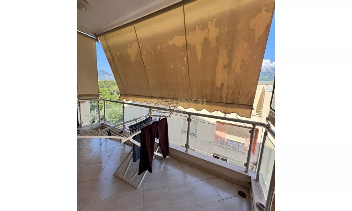 Shtepi me qera Apartament ne Tirane, 2+1, Mobilimi E mobiluar, Pagesa 450  Euro.