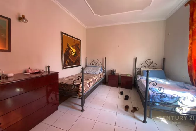 Shtepi me qera Apartament ne Tirane, 1+1, Mobilimi E mobiluar, Pagesa 500  Euro.