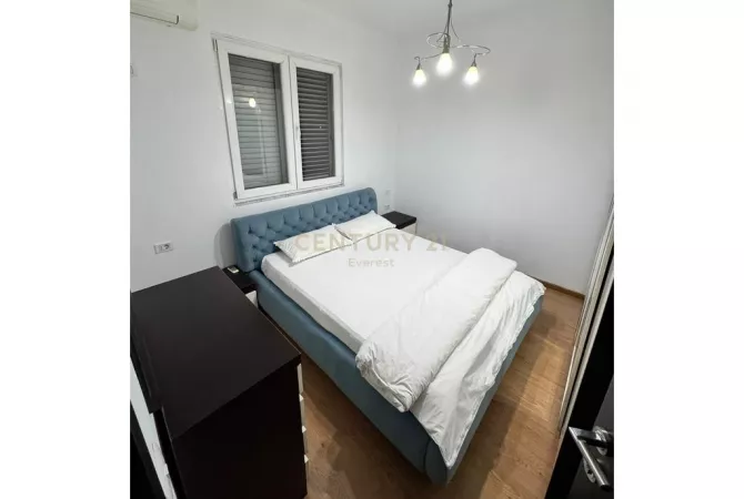 Shtepi me qera Apartament ne Tirane, 2+1, Mobilimi E mobiluar, Pagesa 500  Euro.