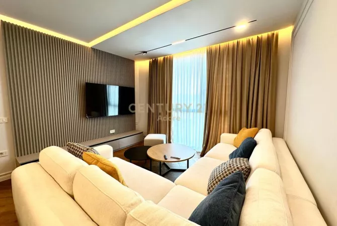 Apartament Luksoz 3+1+2 + Post Parkimi per Qira tek "Golden Residence"!