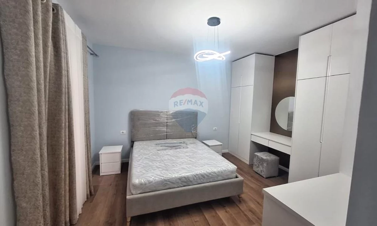 Shtepi me qera Apartament ne Tirane, 1+1, Mobilimi E mobiluar, Pagesa 75,000  Leke.