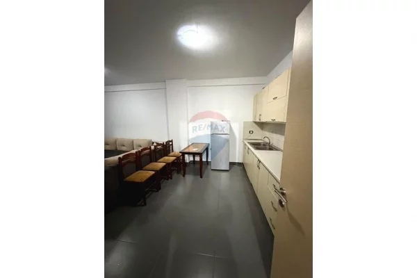 Apartament - Për Qira - Rruga Teodor Keko, Tiranë