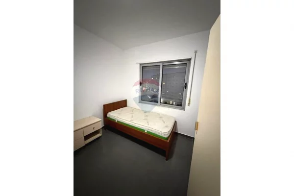 Shtepi me qera Apartament ne Tirane, 2+1, Mobilimi E mobiluar, Pagesa 50,000  Leke.