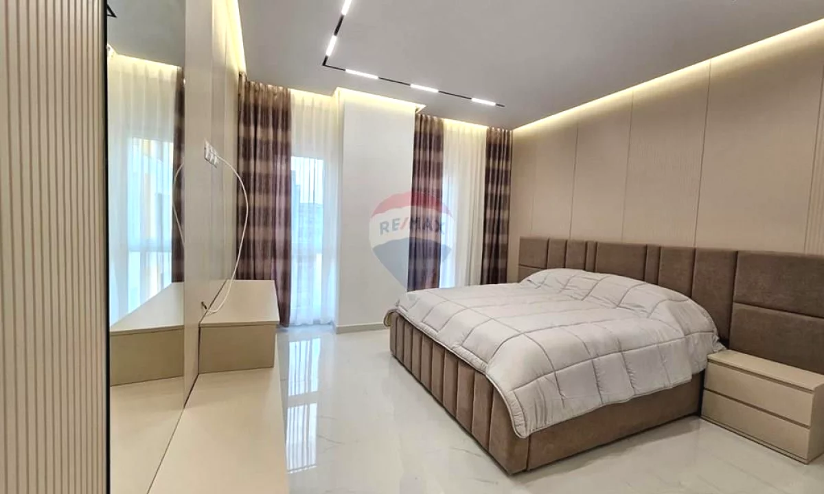 Shtepi me qera Apartament ne Tirane, 3+1, Mobilimi E mobiluar, Pagesa 750  Euro.