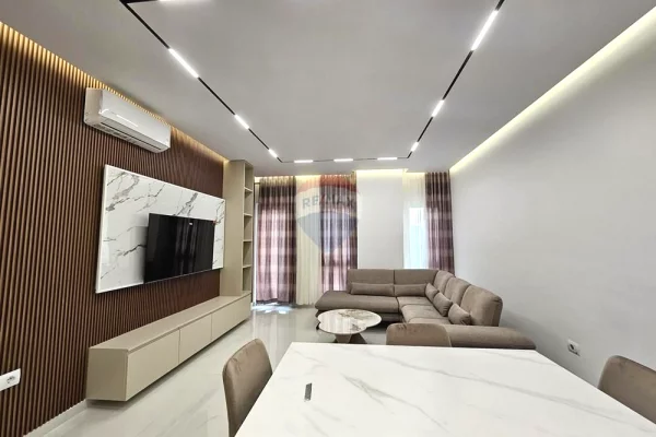 Shtepi me qera Apartament ne Tirane, 3+1, Mobilimi E mobiluar, Pagesa 750  Euro.