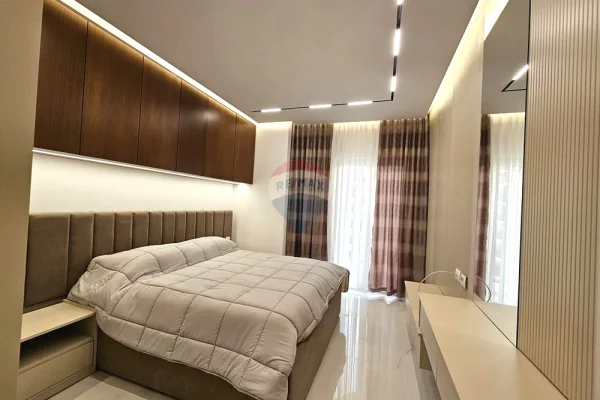 Shtepi me qera Apartament ne Tirane, 3+1, Mobilimi E mobiluar, Pagesa 750  Euro.