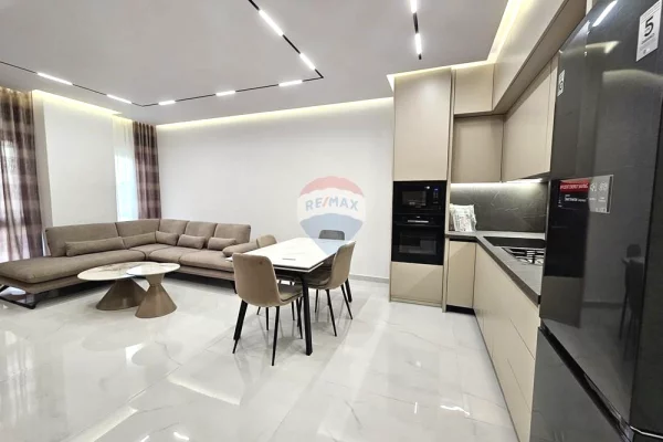 Shtepi me qera Apartament ne Tirane, 3+1, Mobilimi E mobiluar, Pagesa 750  Euro.