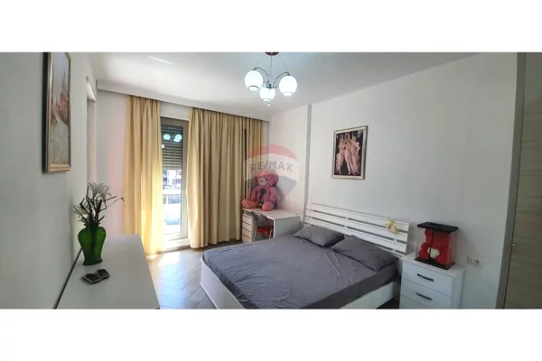 Shtepi me qera Apartament ne Tirane, 1+1, Mobilimi E mobiluar, Pagesa 60,000  Leke.