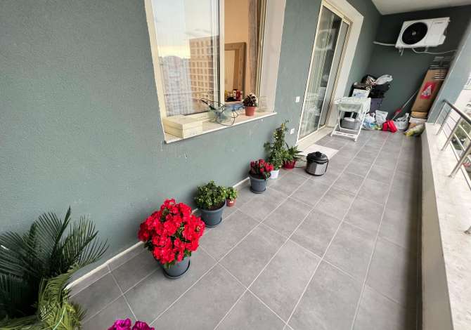 Shtepi ne shitje Apartament ne Tirane, 1+1, Mobilimi E mobiluar, Pagesa 130,000  Euro.