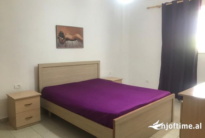 Appartamento in affitto a Tirana 1+1, Arredato