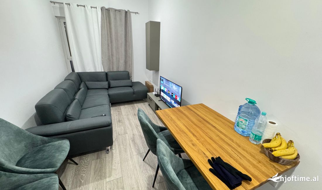 Appartamento in vendita a Tirana 1+1, Arredato