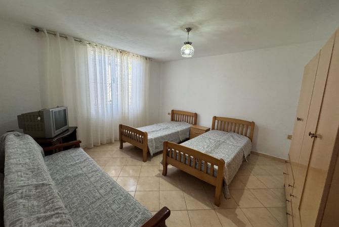Shtepi me qera Apartament ne Tirane, 1+1, Mobilimi E mobiluar, Pagesa 350  Euro.