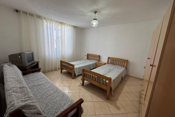 Shtepi me qera Apartament ne Tirane, 1+1, Mobilimi E mobiluar, Pagesa 350  Euro.