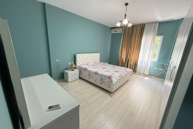Shtepi me qera Apartament ne Tirane, 1+1, Mobilimi E mobiluar, Pagesa 550  Euro.
