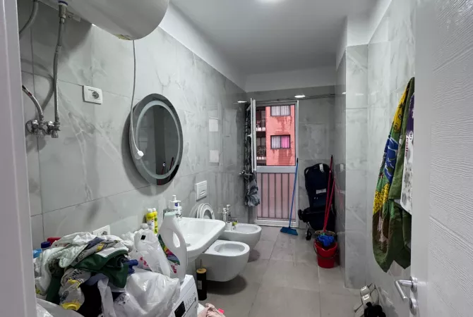 Shtepi me qera Apartament ne Tirane, 1+1, Mobilimi E mobiluar, Pagesa 450  Euro.