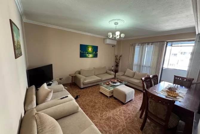 Qera Apartament 2+1+2  📍ish nesharaku mbrapa Square 21 •Kati 9 pallat me ashensor •Cmimi 600 euro 